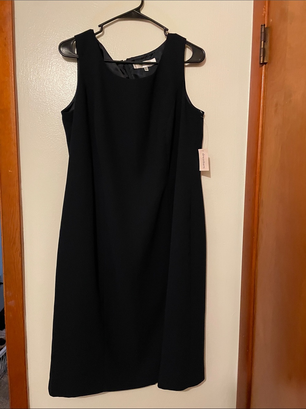 Classic Sleeveless Navy Blue Shift Dress